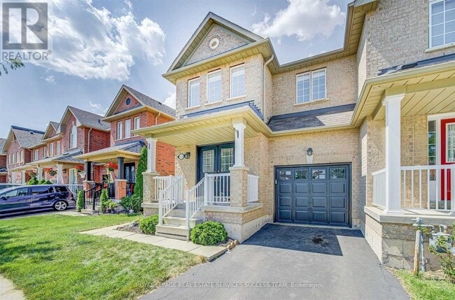 Building Photo - 1138 Bonin Crescent