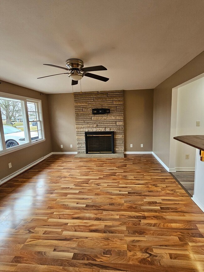 Foto del edificio - 2025 E 47th St