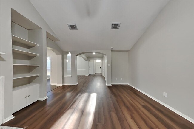 Foto del edificio - 16926 Pheasant Ridge Dr