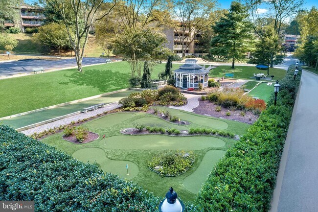 Foto del edificio - 6132 Allwood Ct