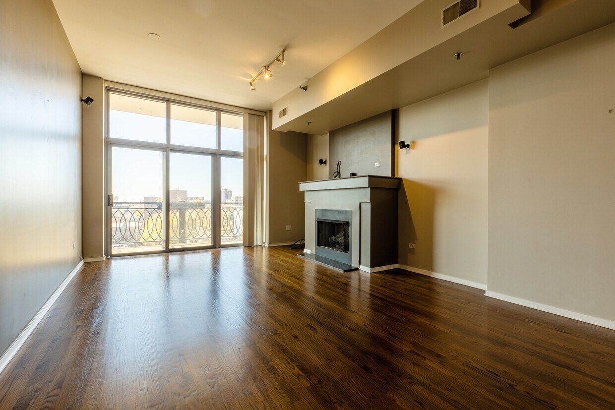 Foto principal - 1201 W Adams St