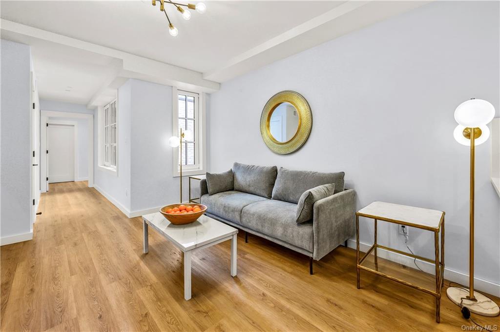 Primary Photo - 139 Fifth Ave