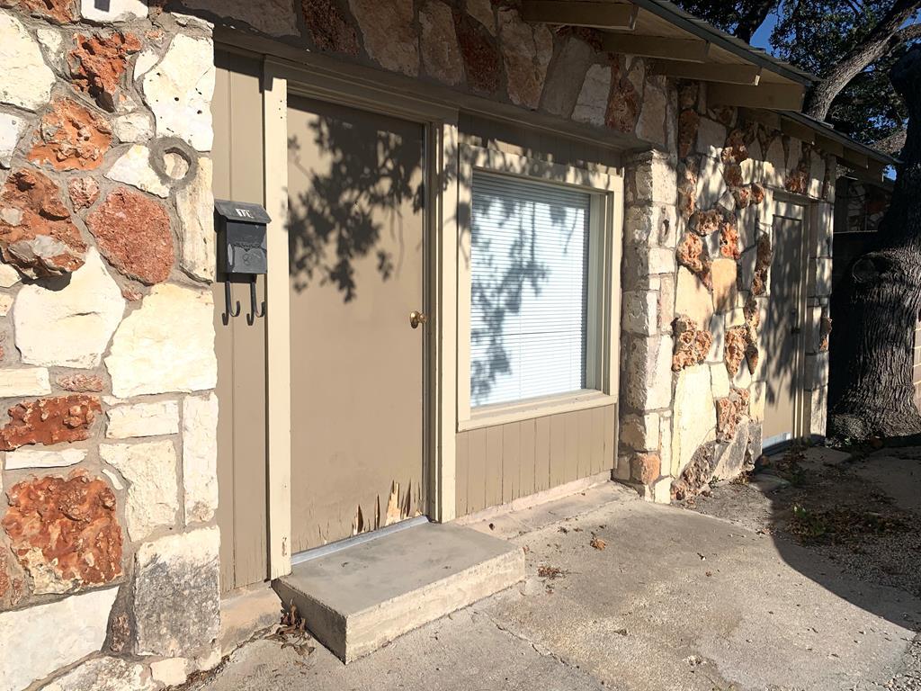 10 Orange Cir, Kerrville, TX 78028 House Rental in Kerrville, TX