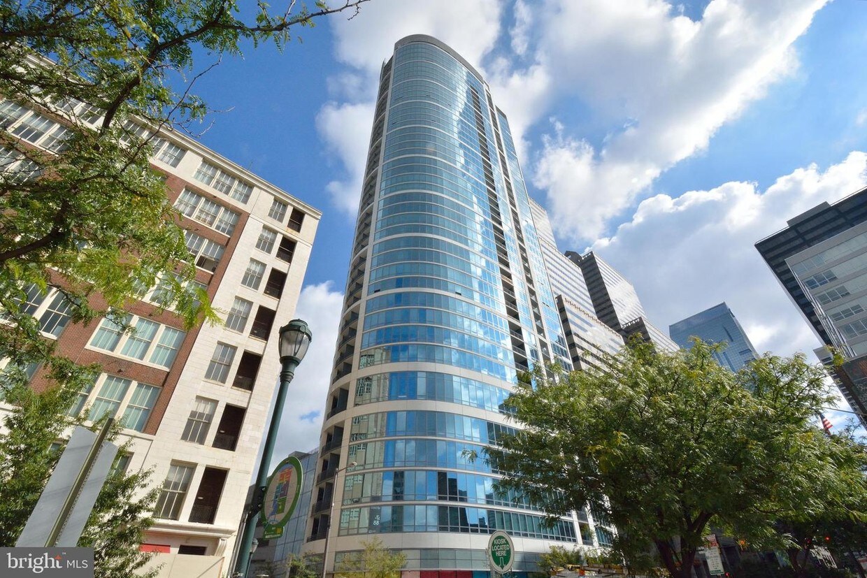 2101 Market St Unit 2008, Philadelphia, PA 19103 Room for Rent in