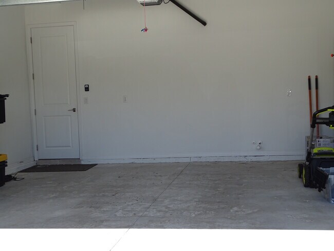 Building Photo - 5908 Fieldmoor Ct