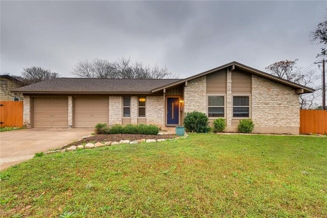 Building Photo - 2000 Brookhill Dr