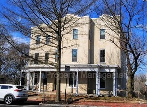 Building Photo - 203 S Prospect St