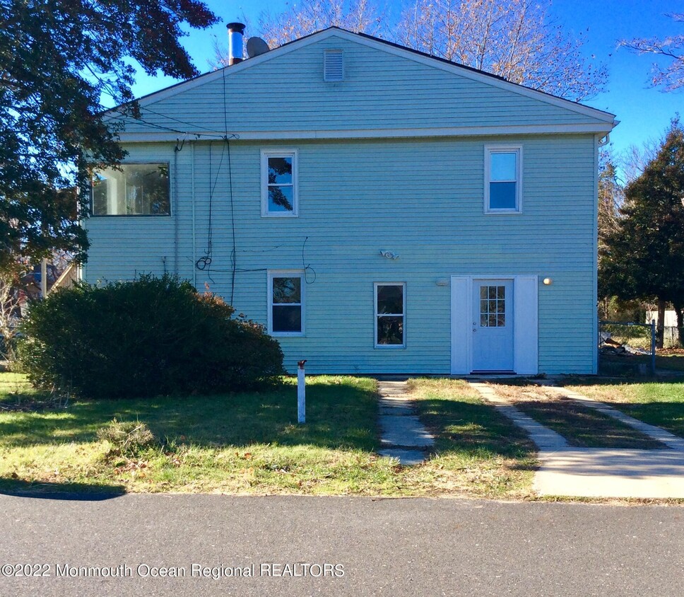 Primary Photo - 362 Bay Ave