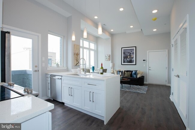 Foto del edificio - 1534 Ridge Ave