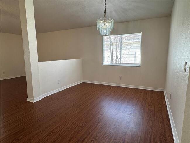 Building Photo - 210 Chardonnay Pl