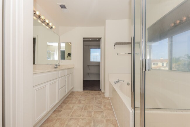 Building Photo - 26831 Rancho Serena St