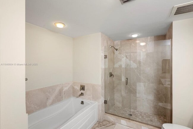 Building Photo - 510 NW 84th Ave