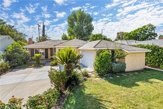 Building Photo - 7721 Oakdale Ave