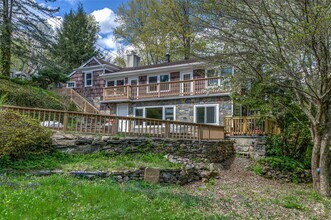 135 Old Mt Kisco Rd