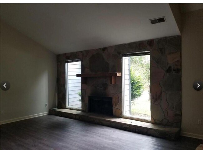 Foto del edificio - 235 Heathersett Dr SW