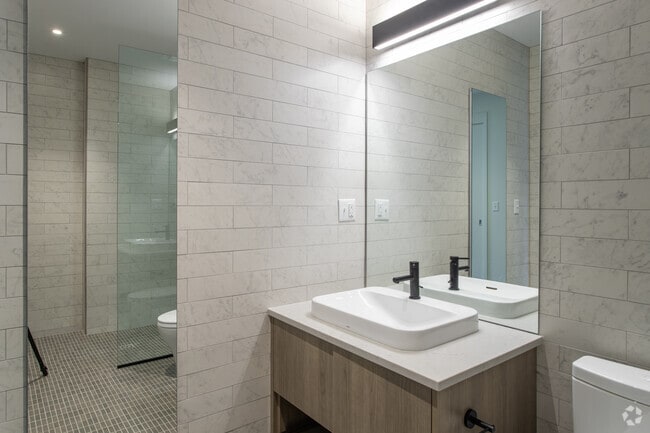 1BR, 1 BA - 986 SF - The Heights at Haverhill