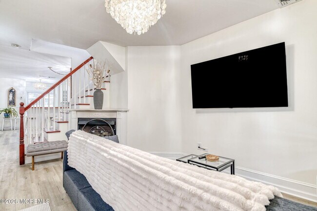 Foto del edificio - 132 Heck Ave