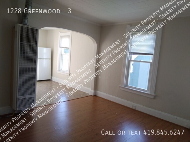 Building Photo - 1228 Greenwood Ave