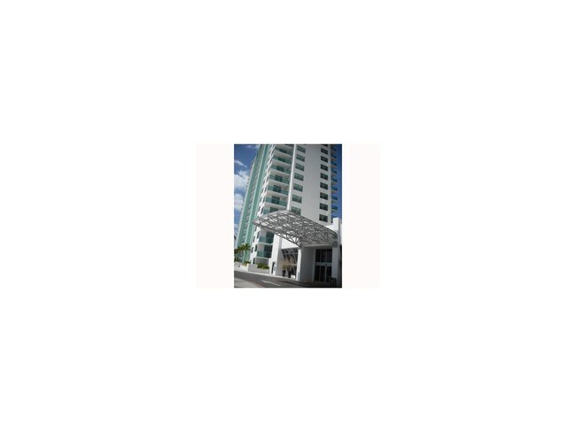 Building Photo - 2641 N Flamingo Rd