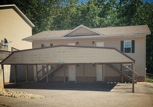 Building Photo - 16529 Hunters Ridge Ln
