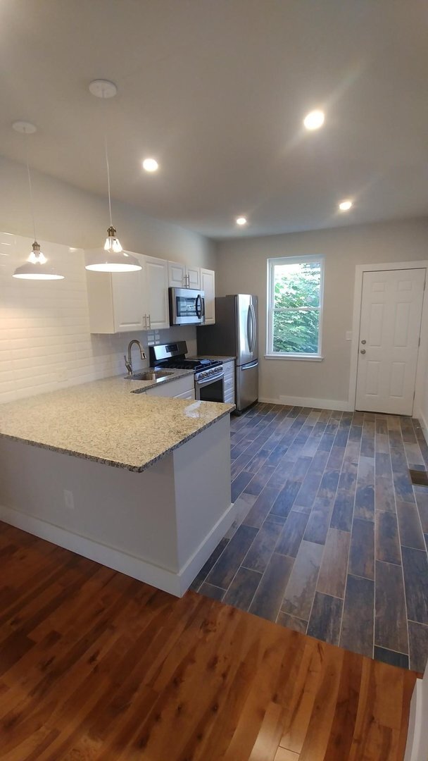 Building Photo - 3 Bedroom 1.5 Bathroom House for Rent