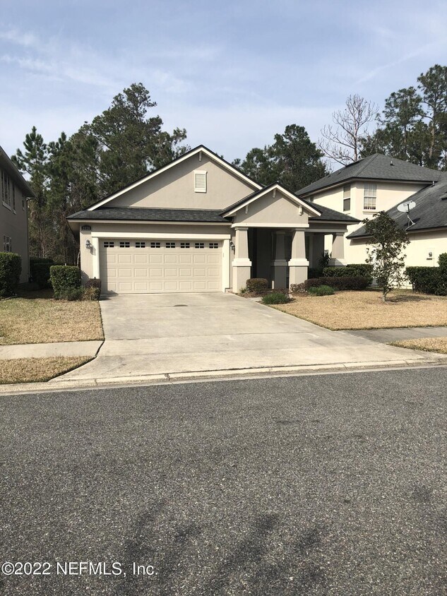 Foto principal - 2028 Cypress Bluff Ct