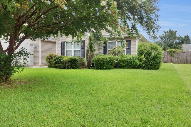 Building Photo - 2804 Walter Dr