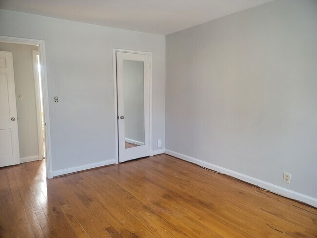 Foto del edificio - Charming 1BR Condo in Washington, DC