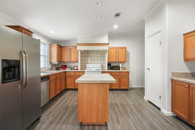 Foto del edificio - 15926 Millers Landing Dr