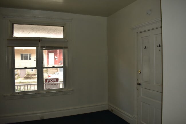 Bedroom 1 - 17 Welsford St