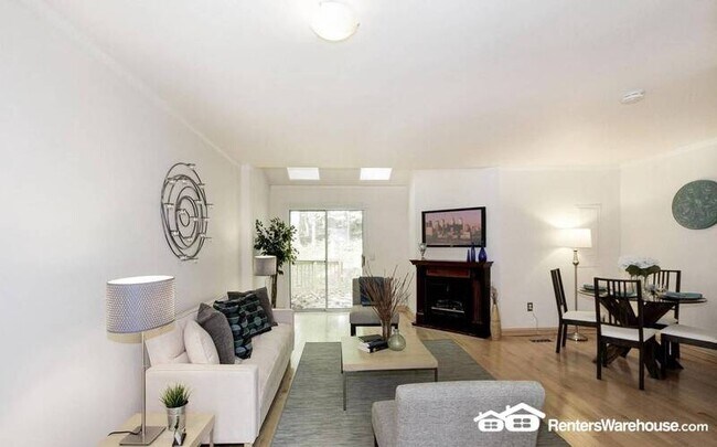 Foto del edificio - 1325 Alderton Ln