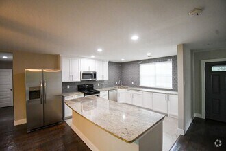 Building Photo - 3430 Princeton Dr