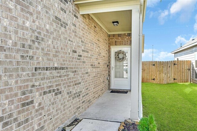 Building Photo - 6550 Macroom Meadows Ln