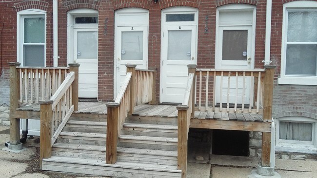 Building Photo - 518 Fassen St