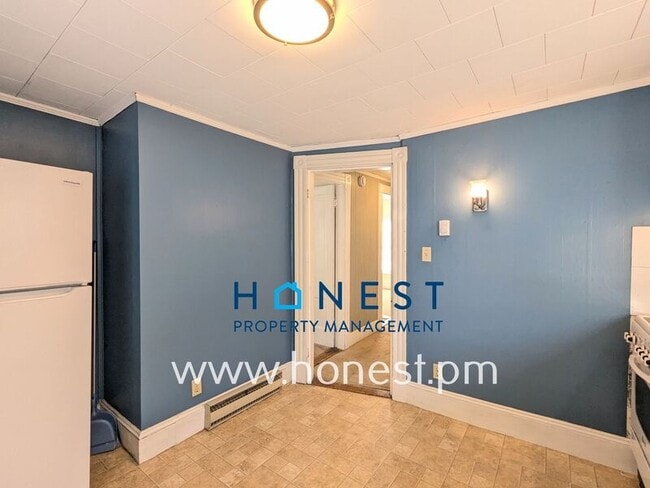 Building Photo - 3 Deeb St