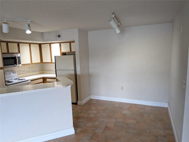 Foto del edificio - 731 Vista Isles Dr