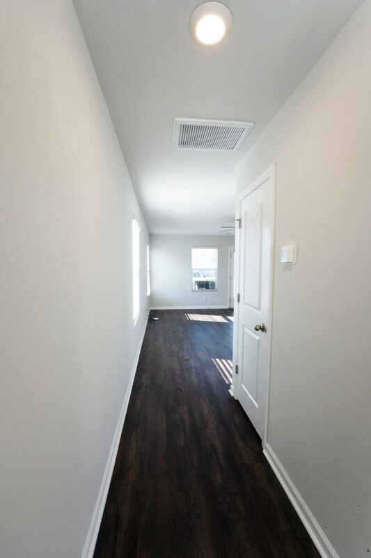 Building Photo - 8J Crabapple Circle