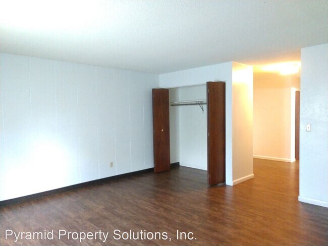 Foto del edificio - 2105 Clarkview Dr