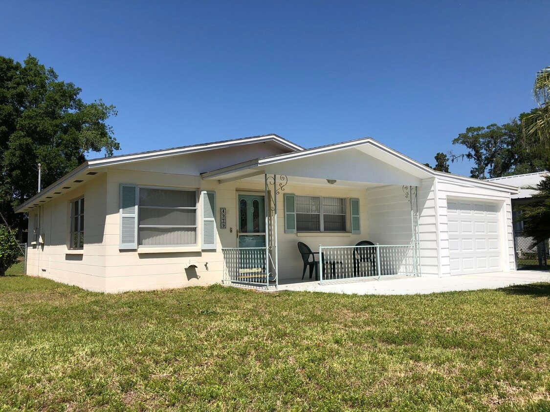 4929 17th St, Zephyrhills, FL 33542 House Rental in Zephyrhills, FL