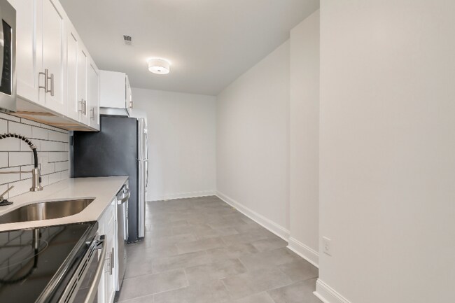 Foto del edificio - 1758 Park Ave