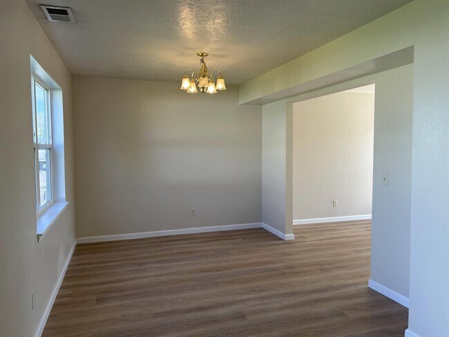 Foto del edificio - 318 S Ashley Ave