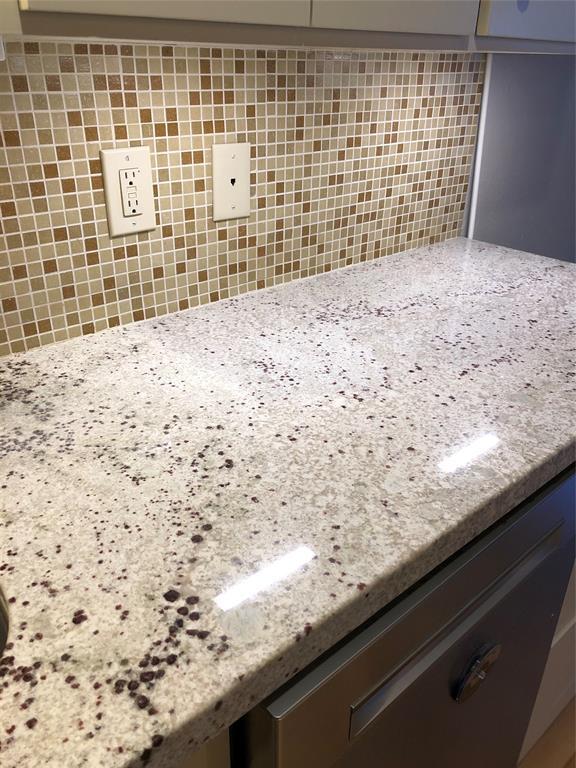Foto del edificio - 14707 Barryknoll Ln