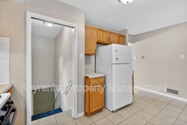 Foto del edificio - 10115 Saffron Dr