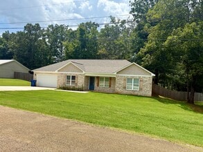Building Photo - 341 Meadow Lark Dr