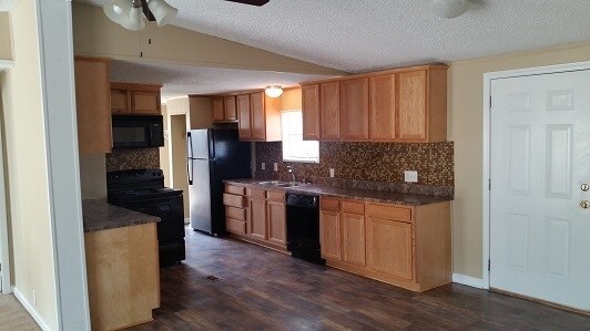Foto del edificio - 2899 Broadnax Dr