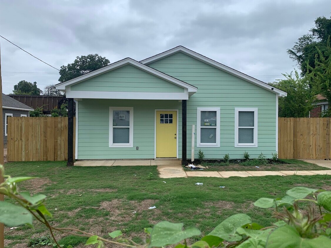 Photo - 1918 E McLemore Ave (Memphis, TN)