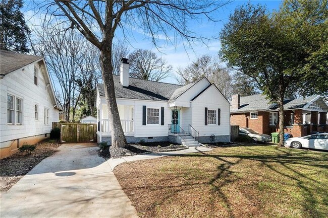 Foto del edificio - 1547 Melrose Dr SW