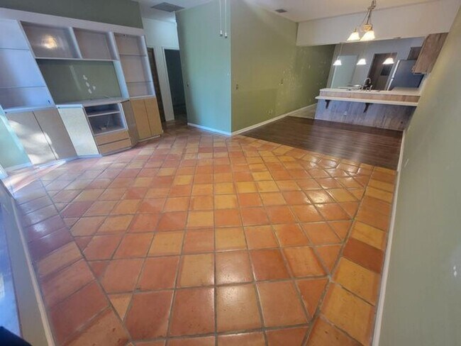 Foto del edificio - 6223 Allen St