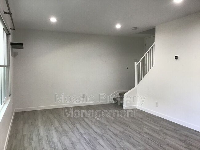 Foto del edificio - 5912 N 86th St