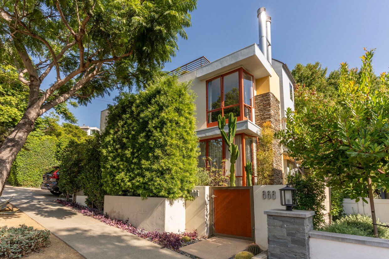 Foto principal - 868 Radcliffe Ave